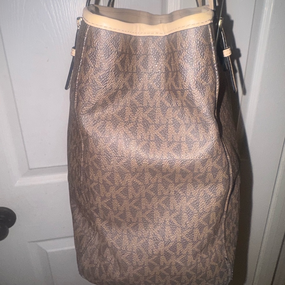 Michael Kors Dark Brown and Tan Tote - Picture 3 of 13